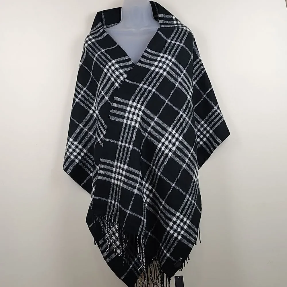 Steve Madden Blanket Scarf/Wrap with Fringe in Black & White Mixed Plaid